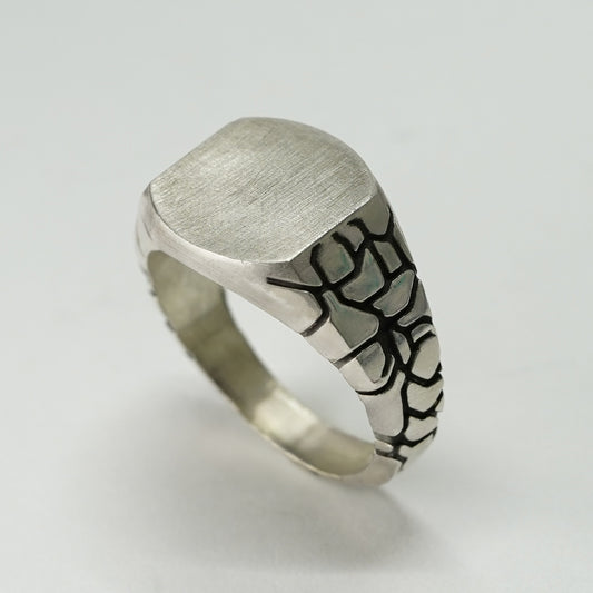 SAFARI RING