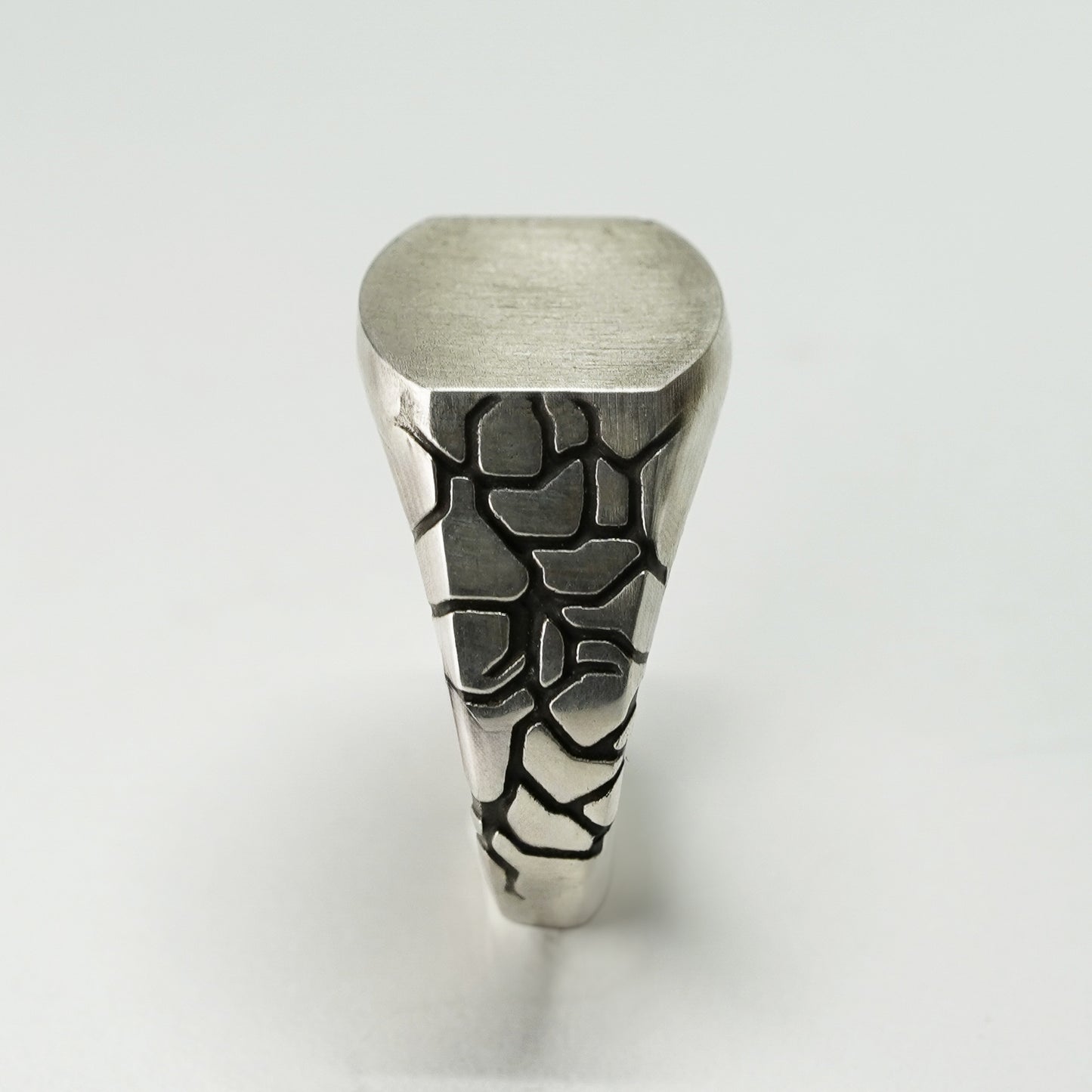 SAFARI RING
