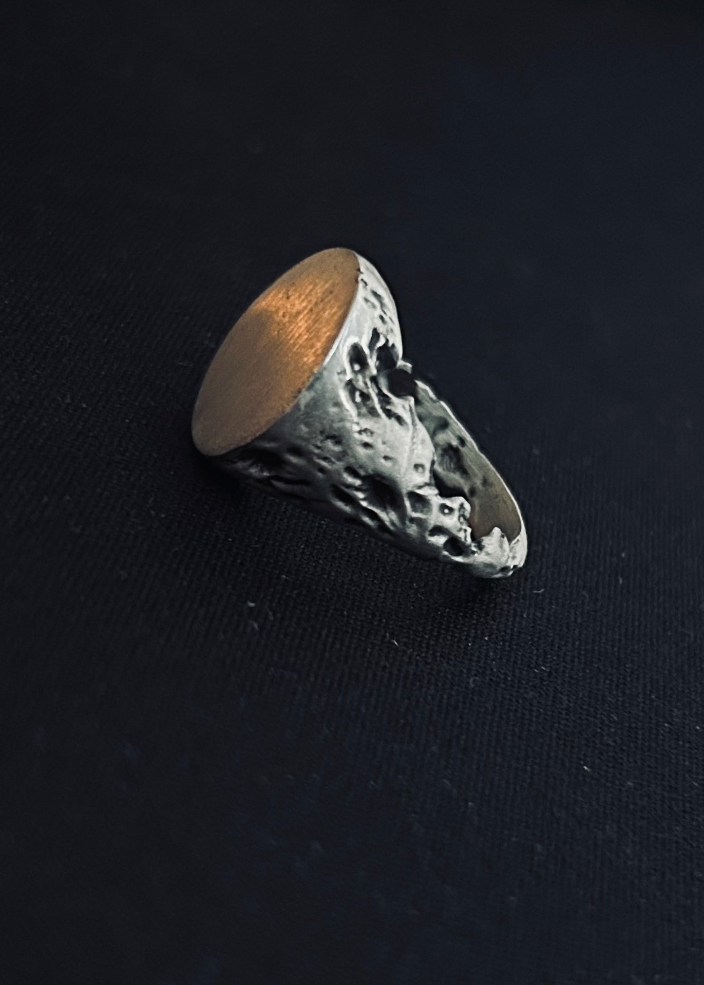 MOON SIGNET RING