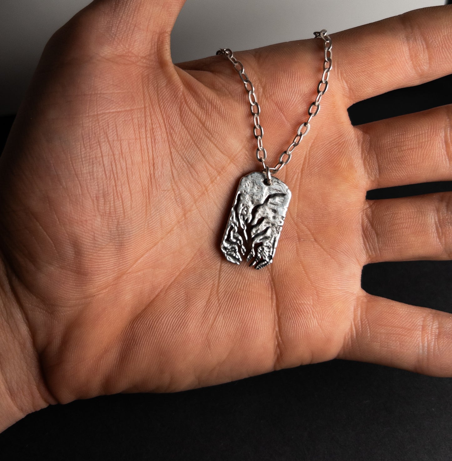 ROOTS PENDANT